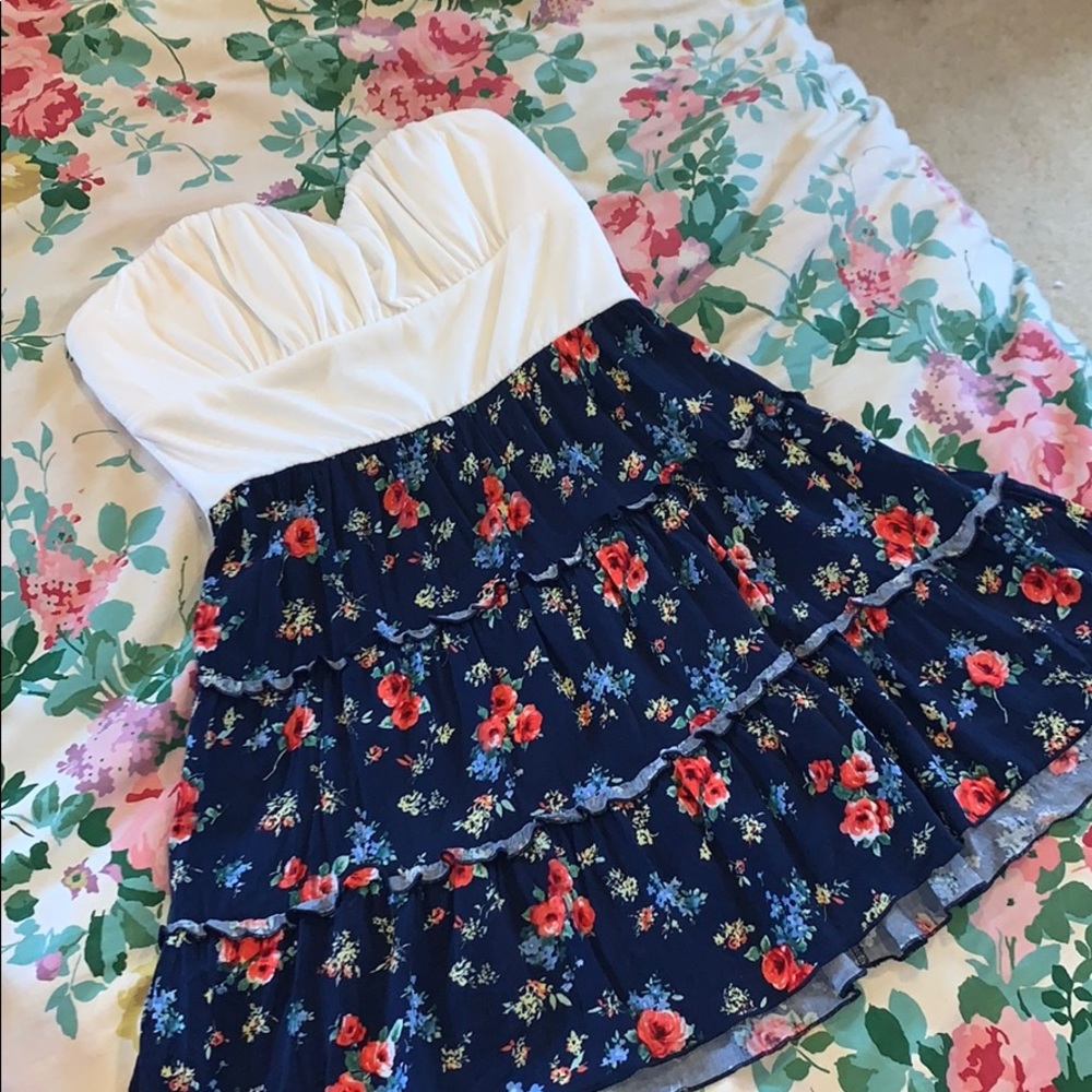 I.N. San Francisco strapless floral dress
